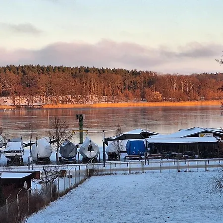 Wald Und Wasser 아파트 *